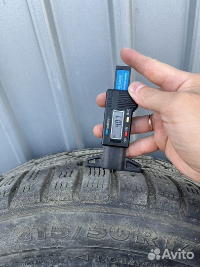 Nokian Tyres Hakkapeliitta 7 215/50 R17