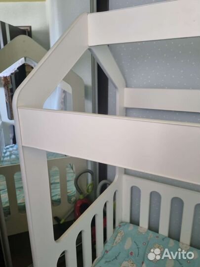 Кровать домик