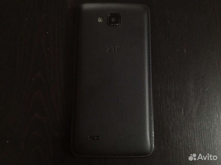 Телефон ZTE
