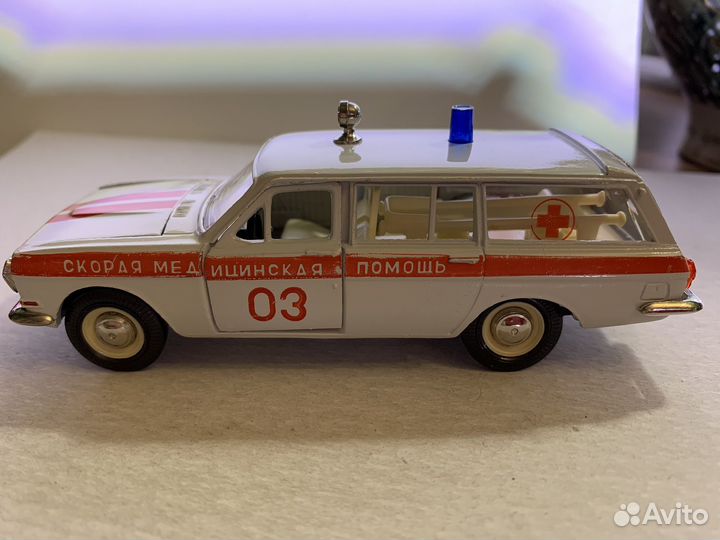Модель Газ 2402 Волга скорая помощь