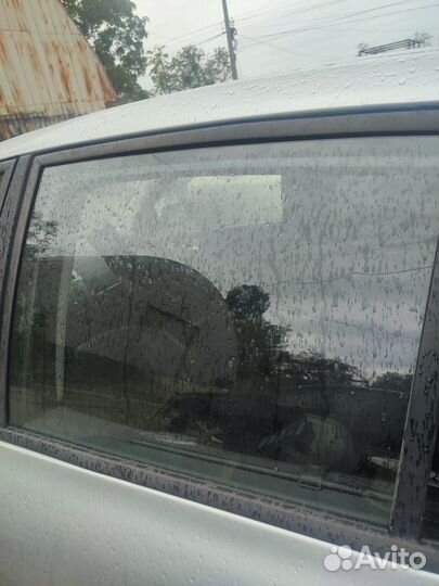 Renault megane 2 стекло двери задней левой