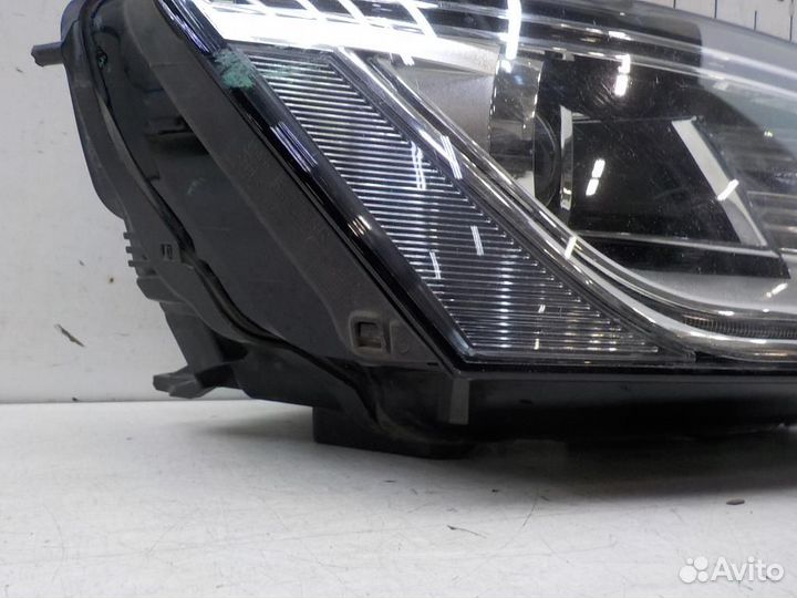 Фара правая Audi Q5/SQ5