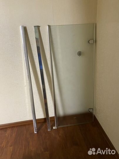 Шторка стеклянная бу