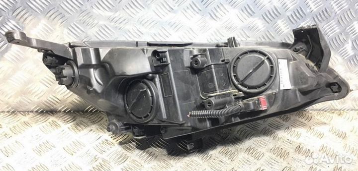 Фара левая Opel Astra J 2014