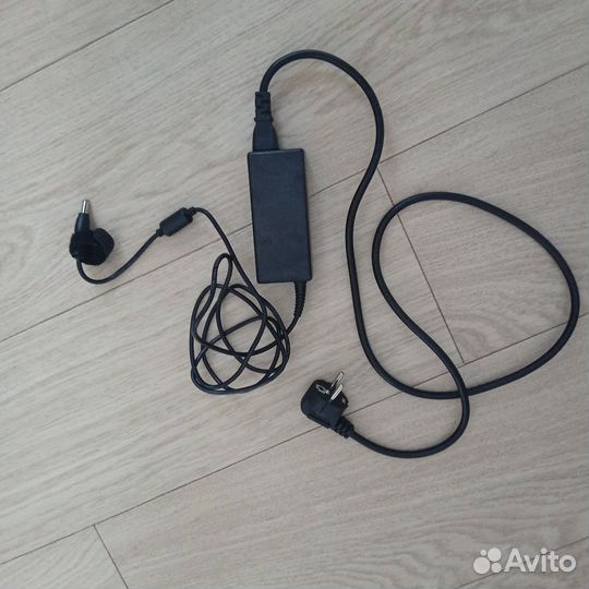 Блок питания для ноутбука samsung