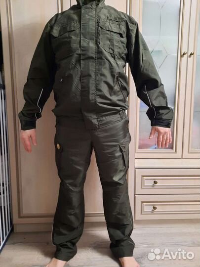 Костюм весенне-летний 50 р,для охраны