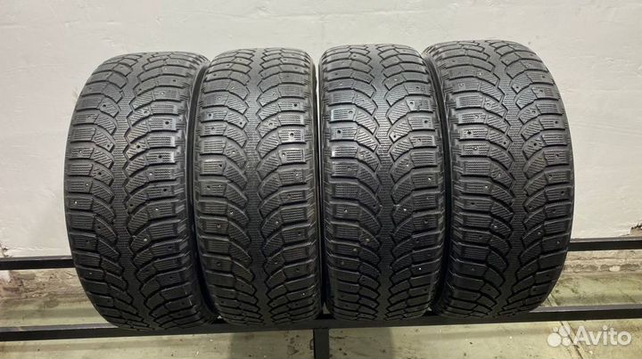 Bridgestone Blizzak Spike-01 255/55 R18 99Y
