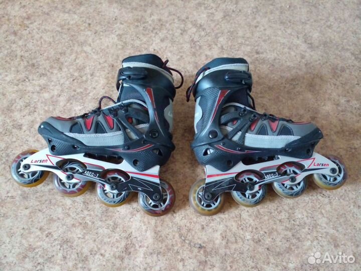 Роликовые коньки