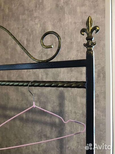 Вешалка напольная