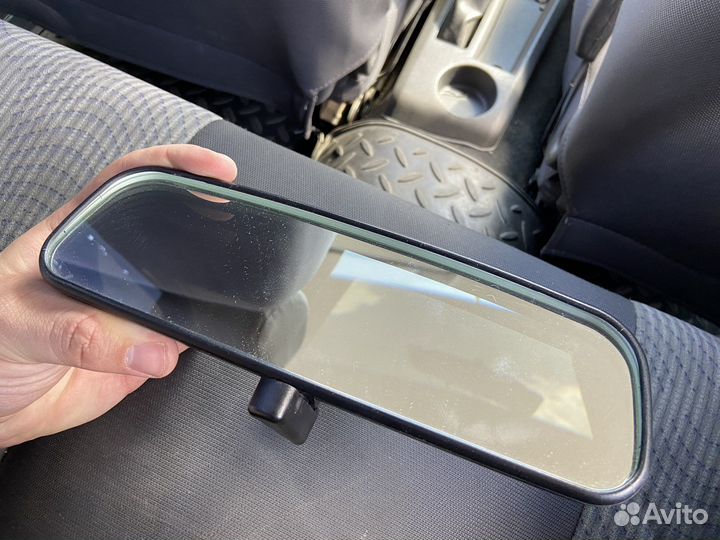 Салонное зеркало заднего вида на Daewoo Nexia n150