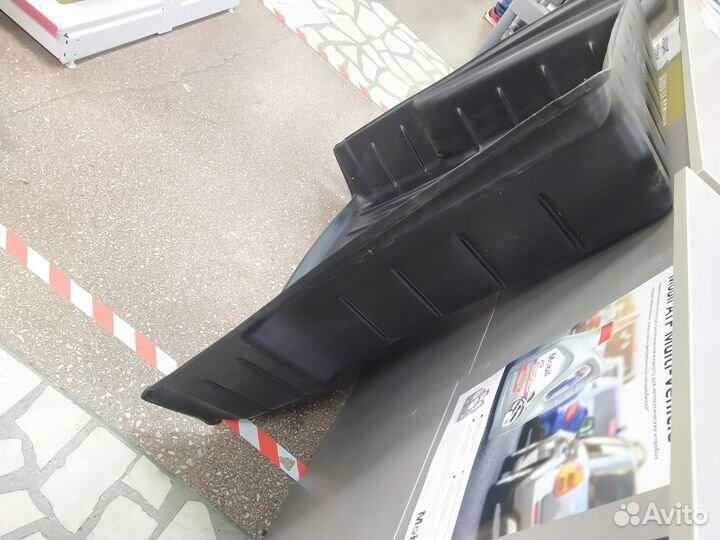 Коврик в багажник mercedes GL166 с бортом