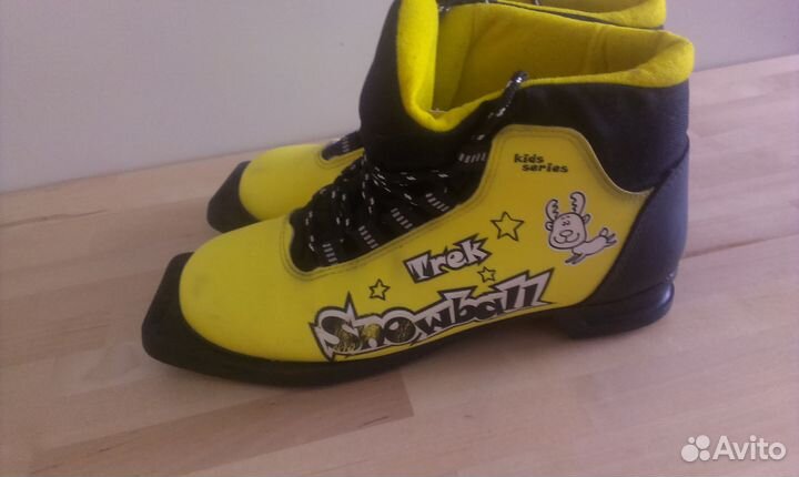 Лыжные ботинки р.37