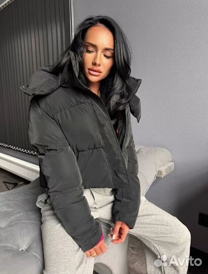 Куртка демисезонная женская 42 44 с капюшоном