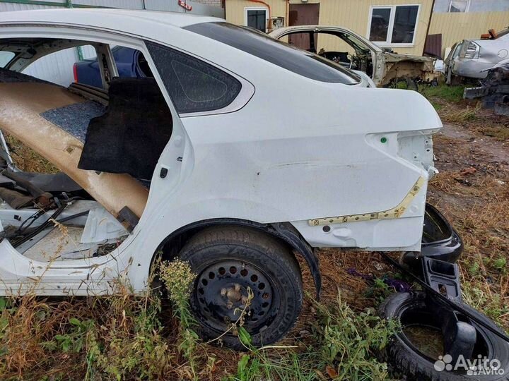 Крыло заднее левое Nissan Almera G15