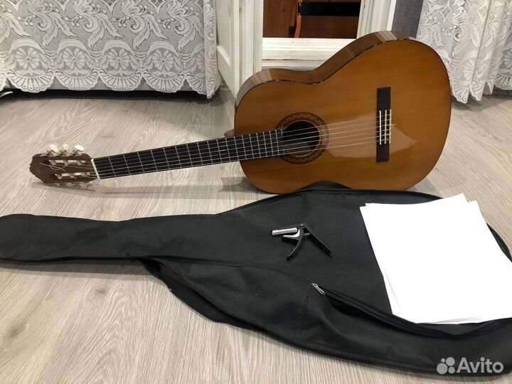 Гитара yamaha c40