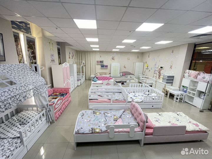 Кровать мягкая подростковая детская диван