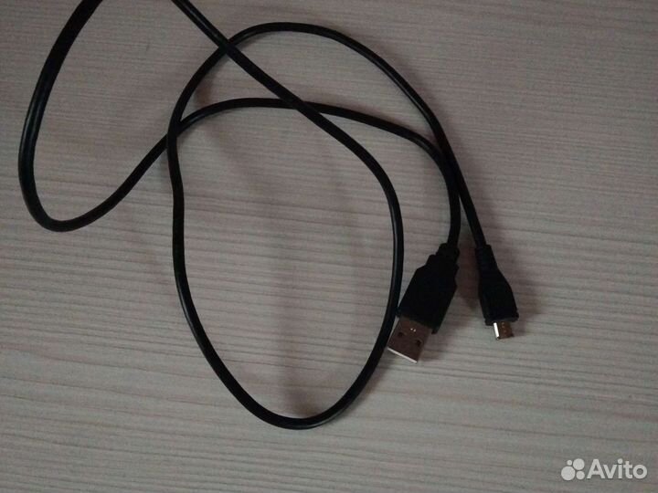 Кабель для смартфона