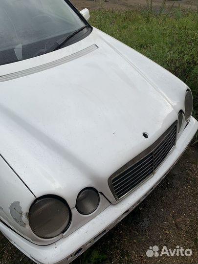 Mercedes-Benz E-класс 2.3 МТ, 1997, 490 000 км