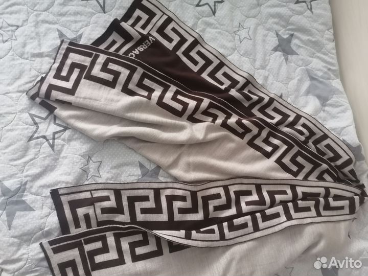 Платок Versace