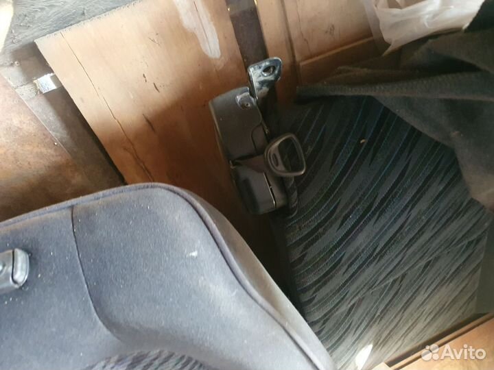 Сиденья Toyota caldina