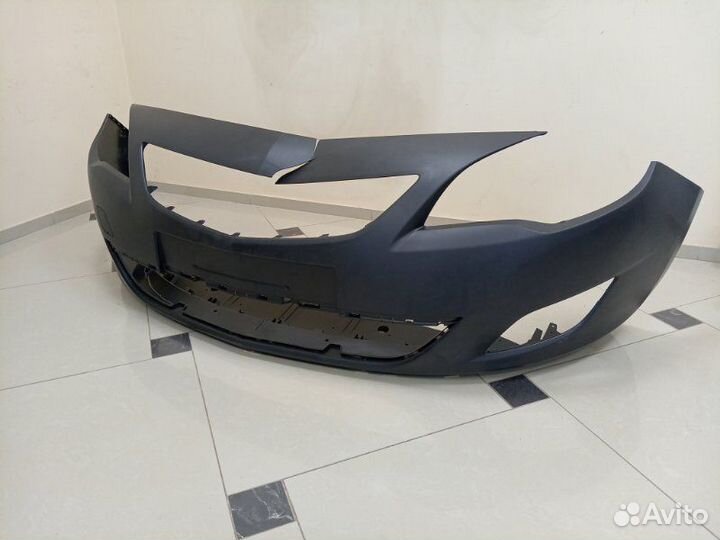Бампер передний Opel Astra J 2009-2015