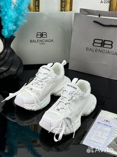 Кроссовки женские balenciaga много цветов