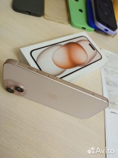 iPhone 15, 128 ГБ