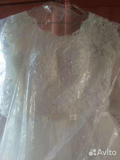 Свадебное платье