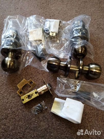 Дверные ручки