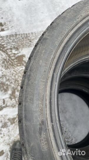 Bridgestone Blizzak VRX 245/40 R18
