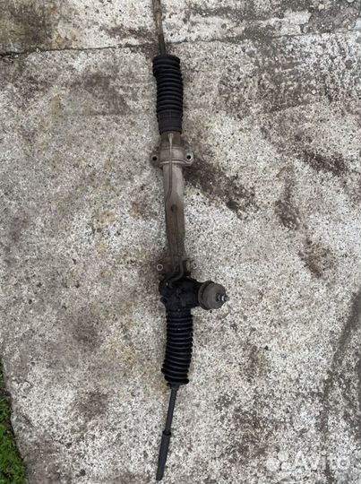 Рулевая рейка с гуром Лянча Тема