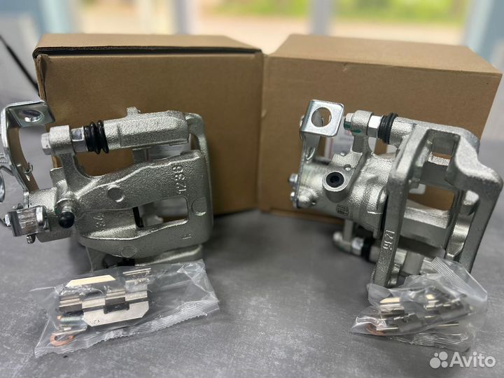 Задний суппорт (в сборе) Solaris / Rio