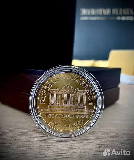 Золотая монета 