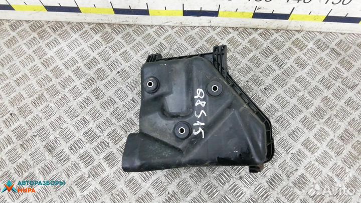 Корпус воздушного фильтра Toyota Avensis 3 (T270)