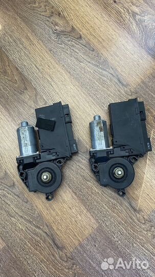 Моторчик стеклоподъемника Audi A8 D3