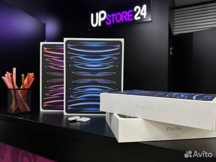 Планшет Apple iPad Pro 11