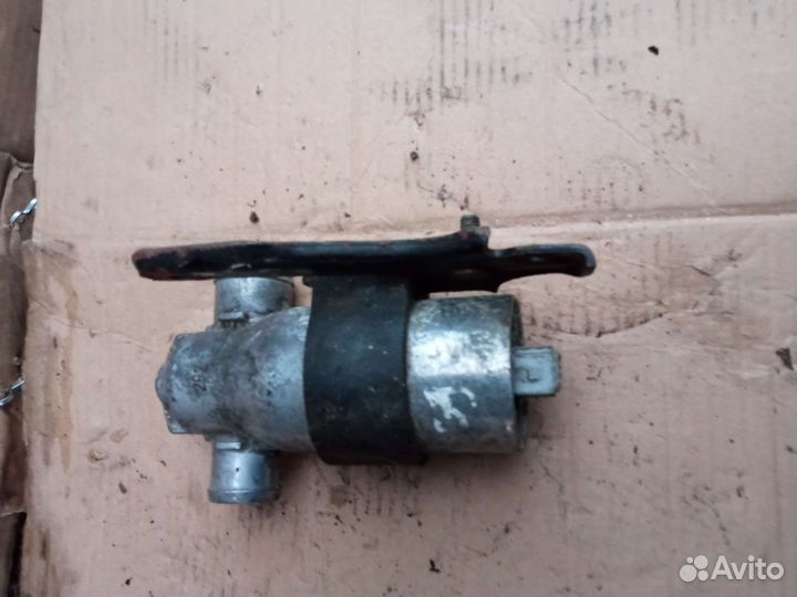 BMW X5 E39 X3 клапан холостого хода