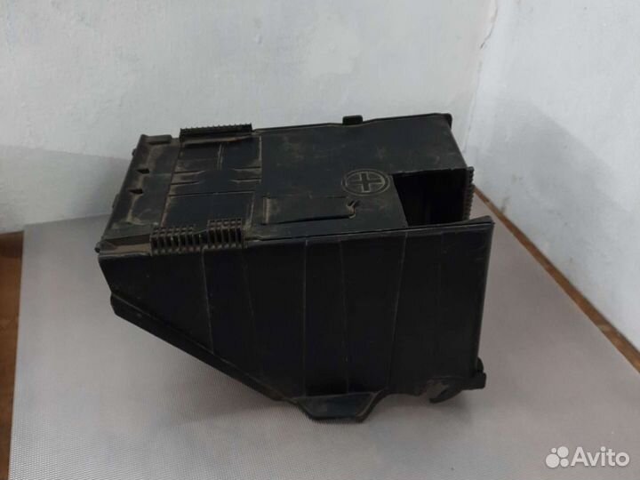 Кожух аккумулятора ситроен с4 пикассо