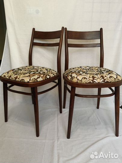 Отреставрированные винтажные стулья. Чехословакия