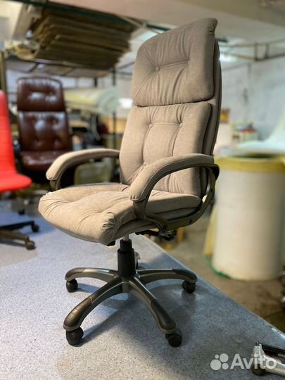 Компьютерное кресло