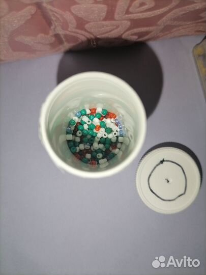 Разноцветный бисер