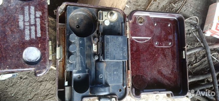 Старинный телефон