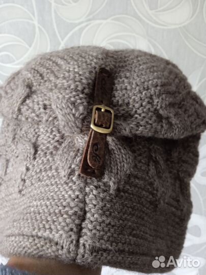 Шапка женская вязаная