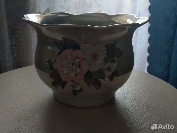 Вазочка фарфоровая