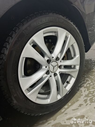 Michelin Latitude X-Ice 245/45 R17