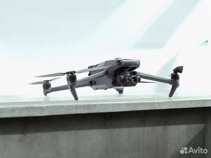 Дрон DJI Mavic 3 Pro (Only dron) дрон с камерой