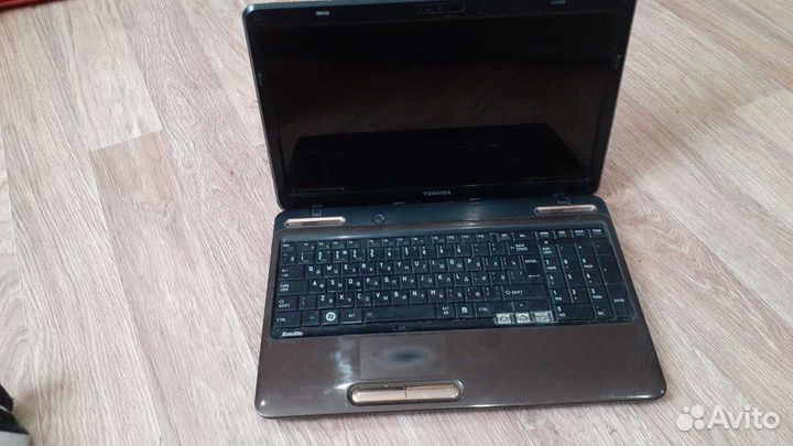 Ноутбук toshiba