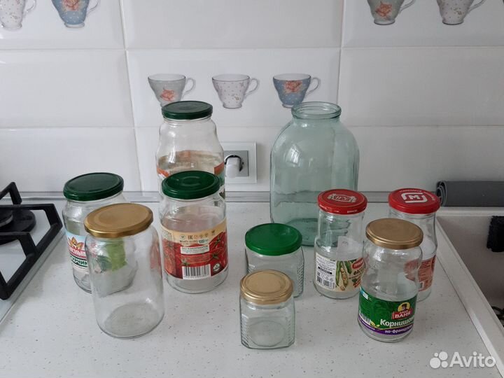 Банки стеклянные с винтовой крышкой много 24 шт