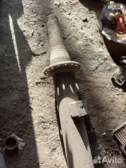 Продаётся ось на прицеп,широкая
