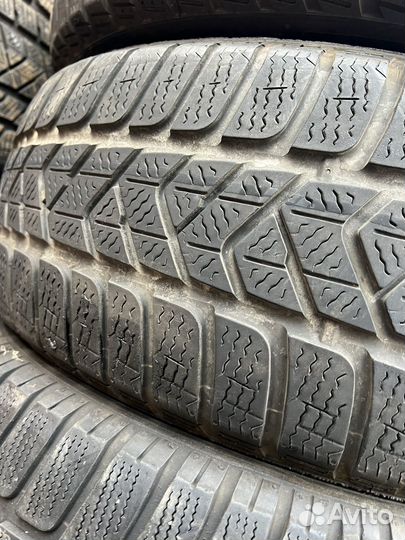 Pirelli Winter Sottozero 3 215/55 R17